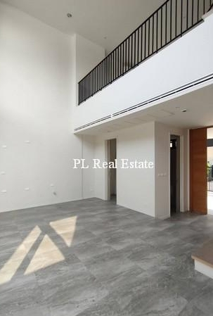 ให้เช่าและขายทาวน์โฮม3.5 ชั้น ไอเรส พระราม 9 AIRES RAMA 9 ใกล้ เดอะไนท์ พระราม 9 เหมาะทำ Office หรือ อยู่อาศัย ตกแต่งพร้อม