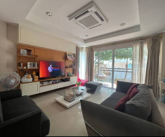 ขายบ้านเดี่ยวหรู Villa Arcadia ศรีนครินทร์ ใกล้เมกะบางนา ใกล้โรงเรียนานาชาติ