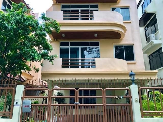 KM140 For Rent เช่า บ้านเดี่ยว ย่านพร้อมพงษ์ สุขุมวิท31 ใกล้ BTSพร้อมพงษ์