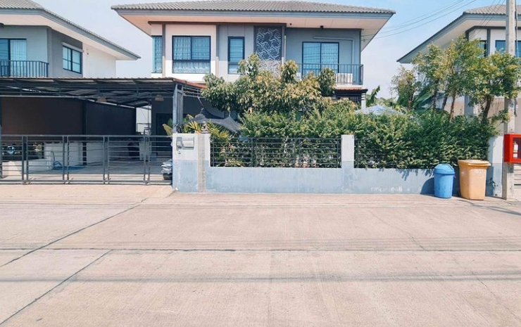 ขายบ้านเดี่ยว2ชั้น  The Trust รังสิต คลอง 4 ลำลูกกา  เนื้อที่ 56 ตรว มี 4 ห้องนอน 3 ห้องน้ำ