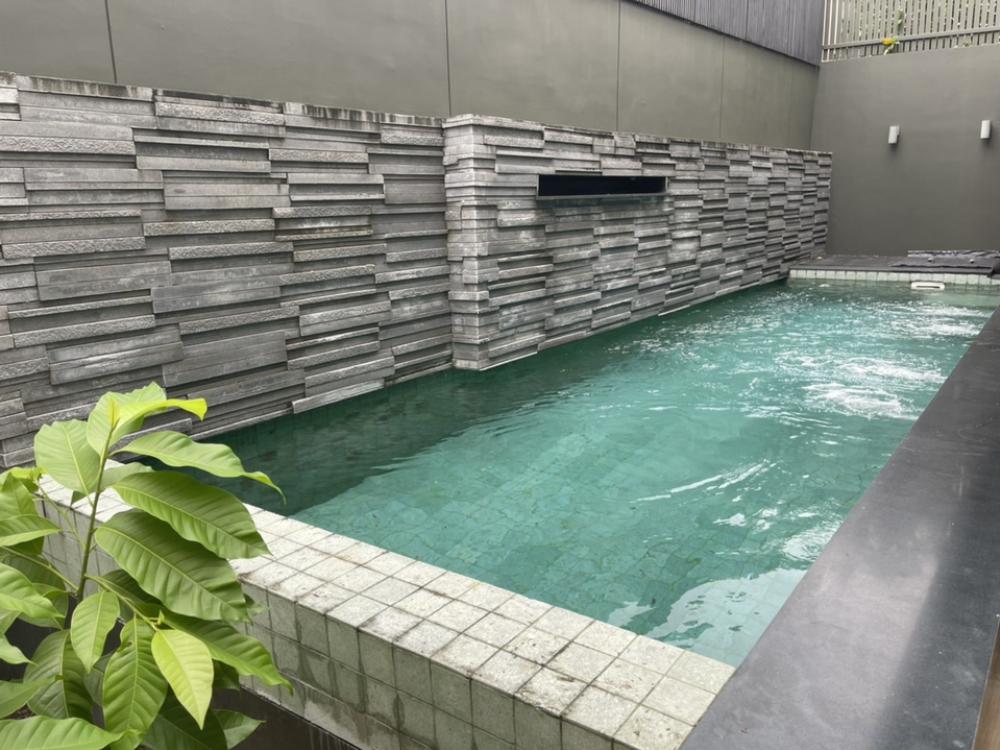 ให้เช่าบ้านเดี่ยว พร้อมสระว่ายน้ำอินทามระสามเสนใน พญาไท  215,000 บาท