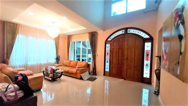 ขายถูกบ้านเดี่ยวหรู  2 ชั้น 138 วา ใกล้ทางด่วนวงแหวน  ม.งามเจริญโครงการ 8 Modern Design ใกล้เซ็นทรัลพระราม 2 และโรงเรียนสวนกุหลาบ  พระราม 2  กรุงเทพ