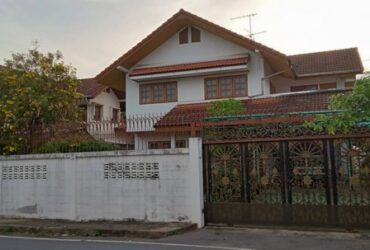 รหัส  ขายบ้านหมู่บ้านสี่ไชยทอง ถนนแจ้งวัฒนะ ปปากเกร็ด ประกาศขาย บ้าน – พื้นที่เท่ากับ 11 Square Wah 1 ngan 0 Rai 5 BEDROOM 3 BR 12000000 B. ราคางาม