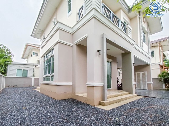 บ้านเดี่ยวนนทบุรี เนื้อที่ 56 ตรว.  2 ชั้น 3 นอน 2 น้ำ 1 นั่งเล่น จอดรถ 2 คัน อร์ เครื่องทำน้ำอุ่น