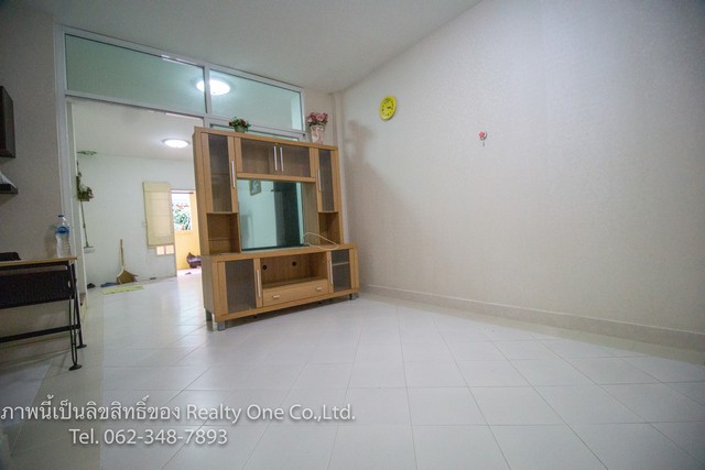 ขาย ทาวน์เฮ้าส์  ม.ปิยวรารมย์ 1 ย่านบางบัวทอง ราคาถูกที่สุด บ้านสวย