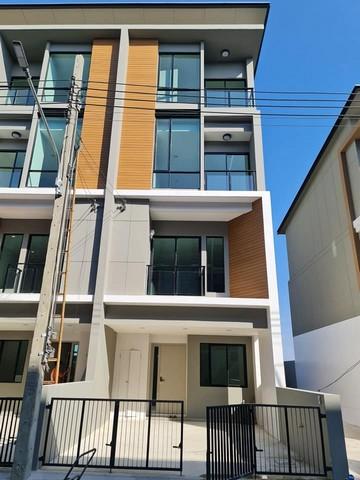 BH2063 ให้เช่าโฮมออฟฟิศ 3.5 ชั้น หลังมุม Premium Place พหลโยธิน-รามอินทรา