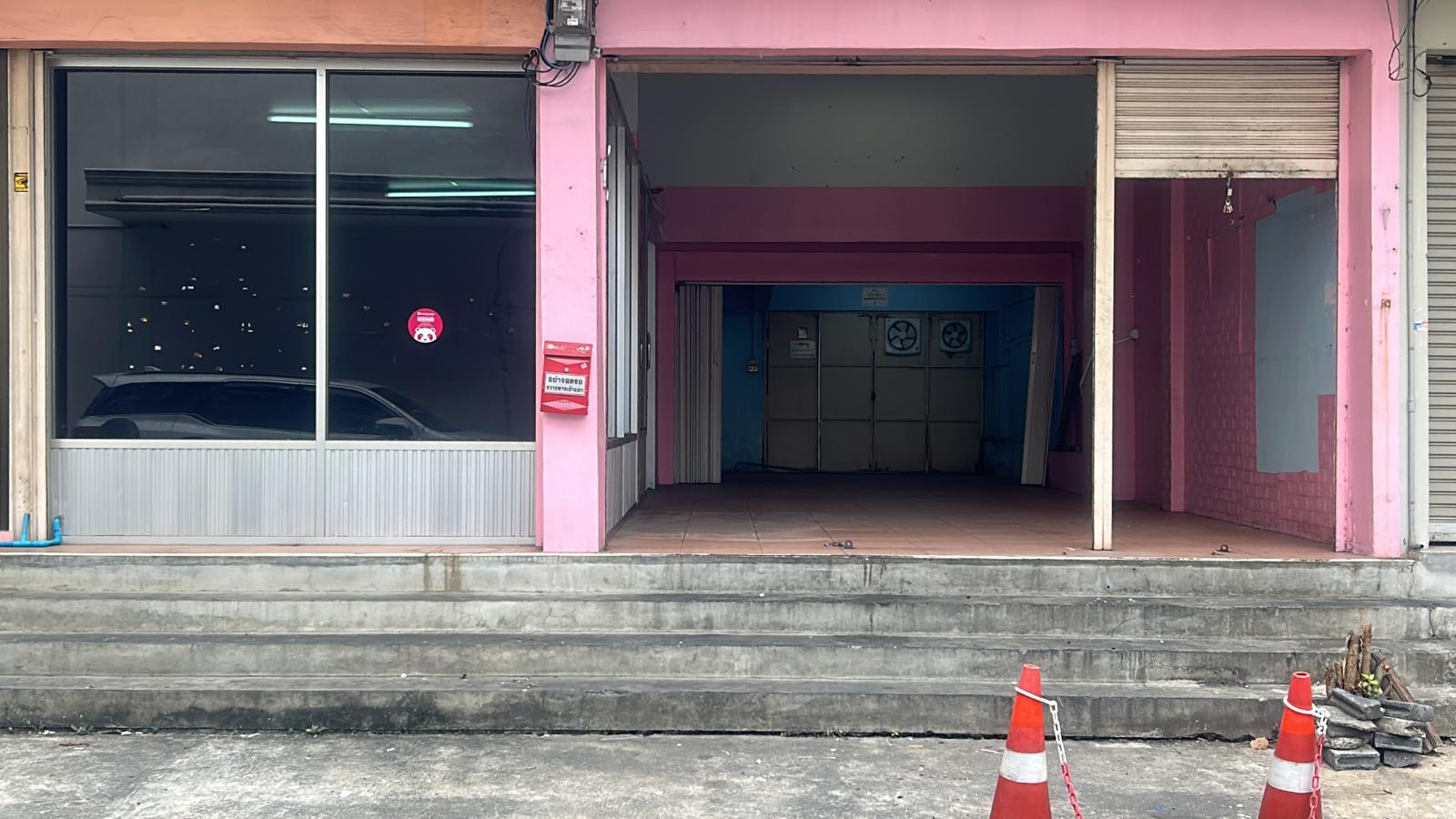 BH2066 ให้เช่าพื้นที่ ชั้นล่าง อาคารพาณิชย์ 2ห้อง ซอยสุขุมวิท 101/1 (เพียงชั้นล่าง ) เหมาะสำหรับทำcloud kitchen