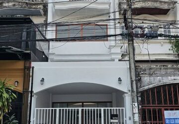 ขายทาวน์โฮม 4 ชั้น ลาดพร้าว 122 แยก 13 (ซอยมหาดไทย) 20.7 ตร.ว รีโนเวทใหม่ ใกล้รถไฟฟ้าสถานีมหาดไทย ใกล้เดอะมอลล์บางกะปิ