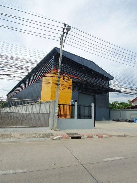 WAN343โกดัง ออฟฟิศ สำนักงานให้เช่า ใกล้ทางด่วนและวงแหวนอุตสาหกรรมเพียง 300 เมตร ติดถนนใหญ่ ย่านวัชรพล รามอินทรา