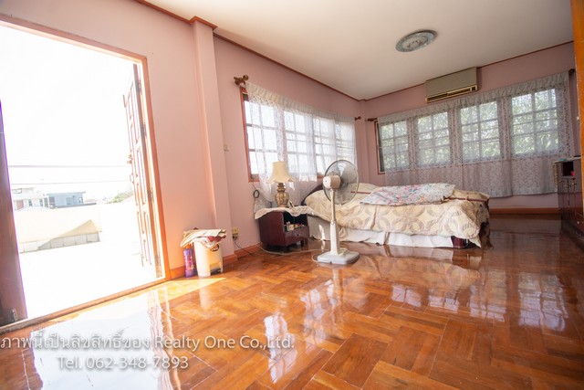 ขาย บ้าน 3 ชั้น ลาดพร้าว 87 แยก 16 เนื้อที่ 104 ตรว. หลังมุม ทำเลดี คุ้มราคา