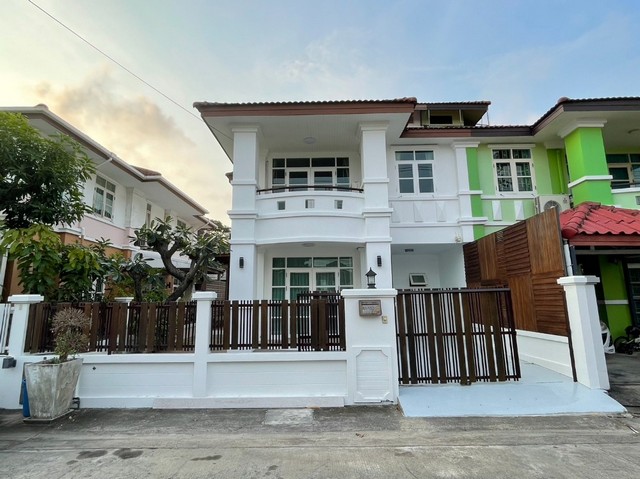 รหัสC5456 ให้เช่าบ้าน 2ชั้น ถนนลาดพร้าวซอย101 นวมมินทร์ โพธ์แก้ว ใกล้เลียบด่วนเอกมัย-รามอินทรา