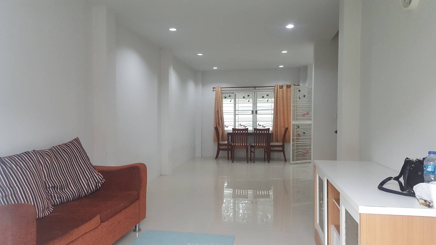 ขายด่วนบ้านทาวน์โฮมSC Home ตำบลปลวกแดง อำเภอปลวกแดง จังหวัดระยอง