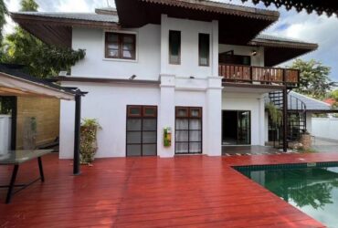 Pool villa ตกแต่งสไตล์ล้านนา จากราคา 9.8 ล้านบาท เหลือ 8.9 ล้านบาทเท่านั้น (ค่าโอนคนละครึ่ง) เรียบแต่หรู เฟอร์นิเจอร์หลักแสนหลักล้าน