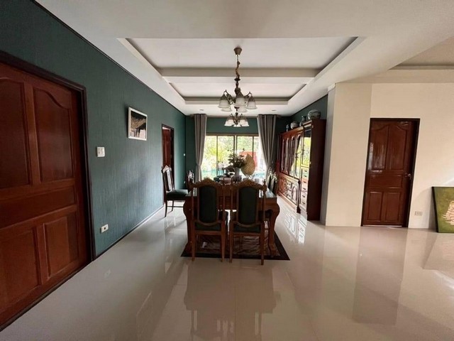 Pool villa ตกแต่งสไตล์ล้านนา จากราคา 9.8 ล้านบาท เหลือ 8.9 ล้านบาทเท่านั้น (ค่าโอนคนละครึ่ง) เรียบแต่หรู เฟอร์นิเจอร์หลักแสนหลักล้าน