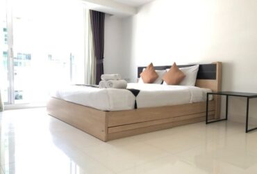 The Waterford Sukhumvit 50 spacious peaceful clean 7th floor BTS On Nut