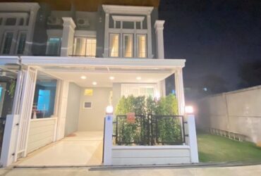 รหัสC5485 ให้เช่าทาวน์โฮม 2ชั้น หลังมุม Golden neo สุขุมวิท ลาซาล สุขุมวิท113 ตกแต่งสวยพร้อมอยู่