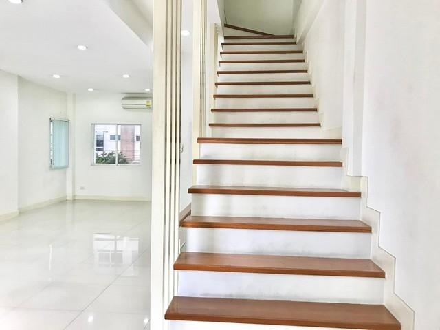 ให้เช่าทาวน์โฮม 3 ชั้น หมู่บ้านกานต์ศิริ รามอินทรา-นวลจันทร์ 48 เหมาะทำโฮมออฟฟิศ จดทะเบียนบริษัทได้