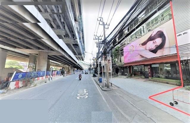 BH2092 ให้เช่าอาคารพาณิชย์ติดถนนใหญ่ 1 ชั้นครึ่ง ย่านศรีนครินทร์ เหมาะ ทำคลีนิกแบ่งเป็นห้องๆมีทั้งหมด 10 ห้อง มีที่จอดรถลูกค้า 4 คัน