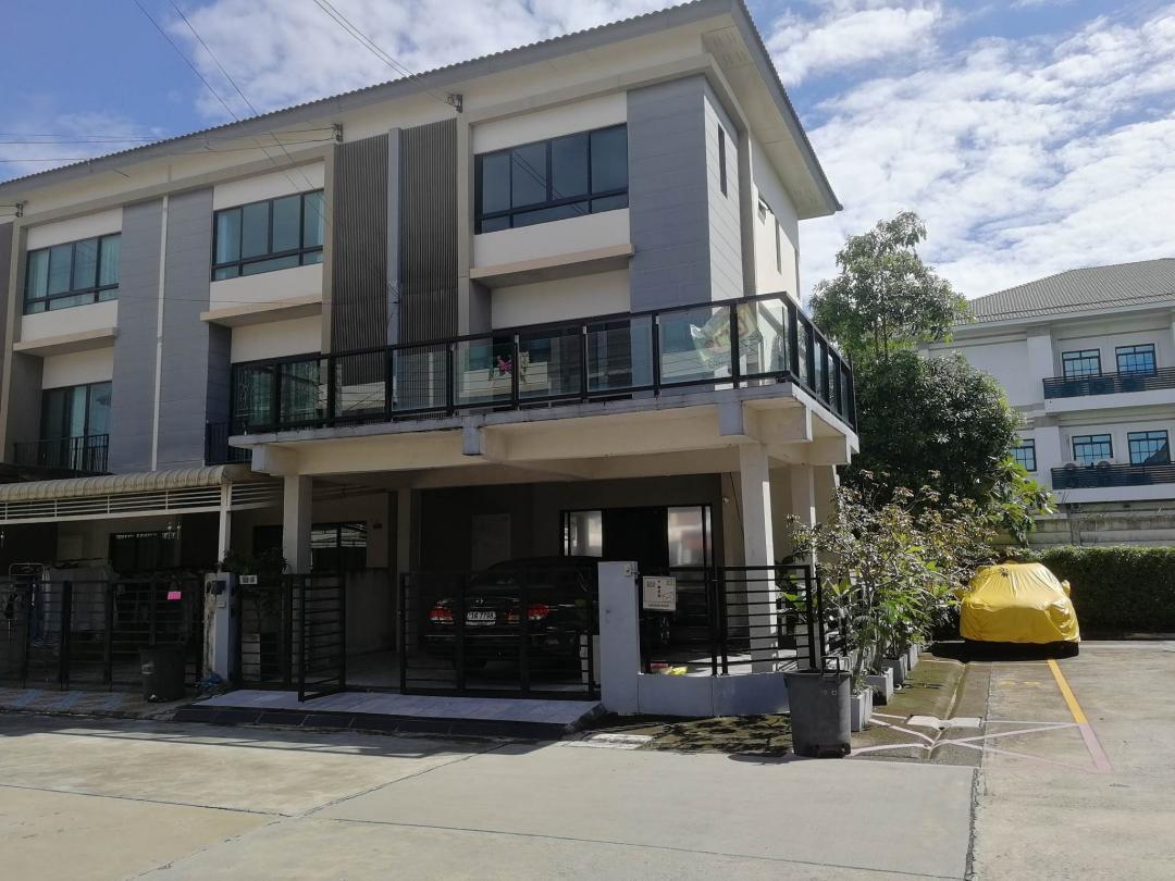 BH2094 for rent ให้เช่าทาวน์โฮม 3ชั้น โครงการ เดอะคอนเนคอัพ3 ซอยเฉลิม พระเกียรติ 67 เหมาะพักอาศัย หรือทำออฟฟิศ