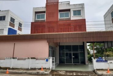 C3468  ขายโรงงานผลิตเครื่องสำอางขนาดเล็ก มีเครื่องจักรบางส่วน ใกล้ถนนกาญจนาตะวันตก9 ลาดหลุมแก้ว ปทุมธานี พร้อมเข้าใช้งานต่อได้ทันที