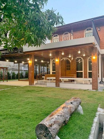 ให้เช่าบ้านเดี่ยว พื้นที่ใช้สอย 300 ตร.ม. 4ห้องนอน 2 ชั้น  อยู่ใจกลางเมือง ใกล้แอร์พอร์ตลิ้งค์ราชปรารภ
