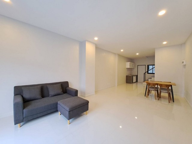 บ้านทาวน์โฮม 2 ชั้น ทำเลตำบลต้นเปา อำเภอสันกำแพง จังหวัดเชียงใหม่  ราคาเพียง ราคา 1.78 ล้านบาท เท่านั้น