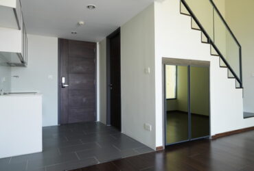 ขายคอนโด ซี เอกมัย C Ekkamai ห้อง Duplex Loft ชั้นสูง  วิวดี ใกล้ BTS ทองหล่อ