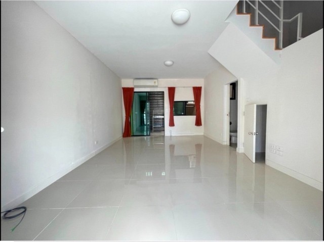 รหัสC5486 ให้เช่าทาวน์โฮม 3ชั้น โครงการบ้านกลางเมือง พหลโยธิน50 ตกแต่งใหม่พร้อมอยู่ ใกล้BTS