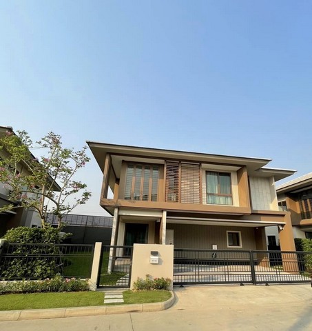 ให้เช่าบ้านเดี่ยว โครงการบุราศิริ กรุงเทพกรีฑา ติดโรงเรียนนานาชาติไบรตัน ย่านกรุงเทพกรีฑา หัวหมาก