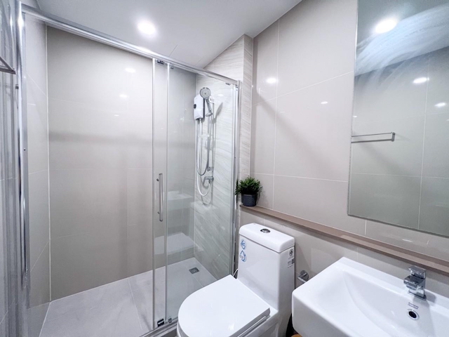 Rhythm Sukhumvit 50 clean safe beautiful view 35th floor BTS On Nut