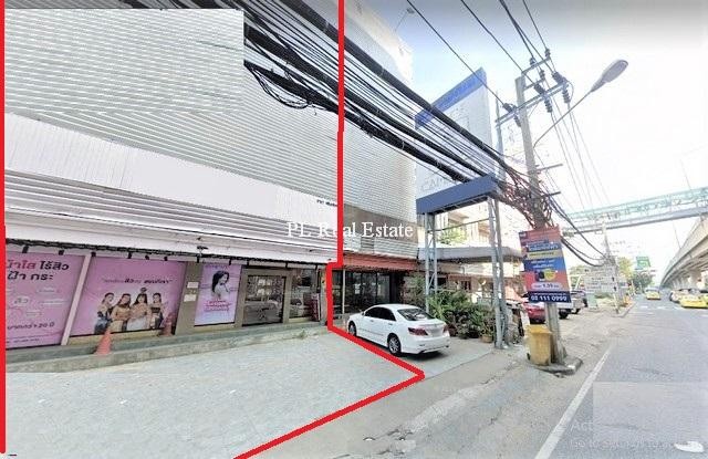C3497 ให้เช่าอาคารพาณิชย์ 1 ชั้นครึ่ง ย่านศรีนครินทร์ ริมถนนใหญ่ ใกล้สถานีศรีลาซาล