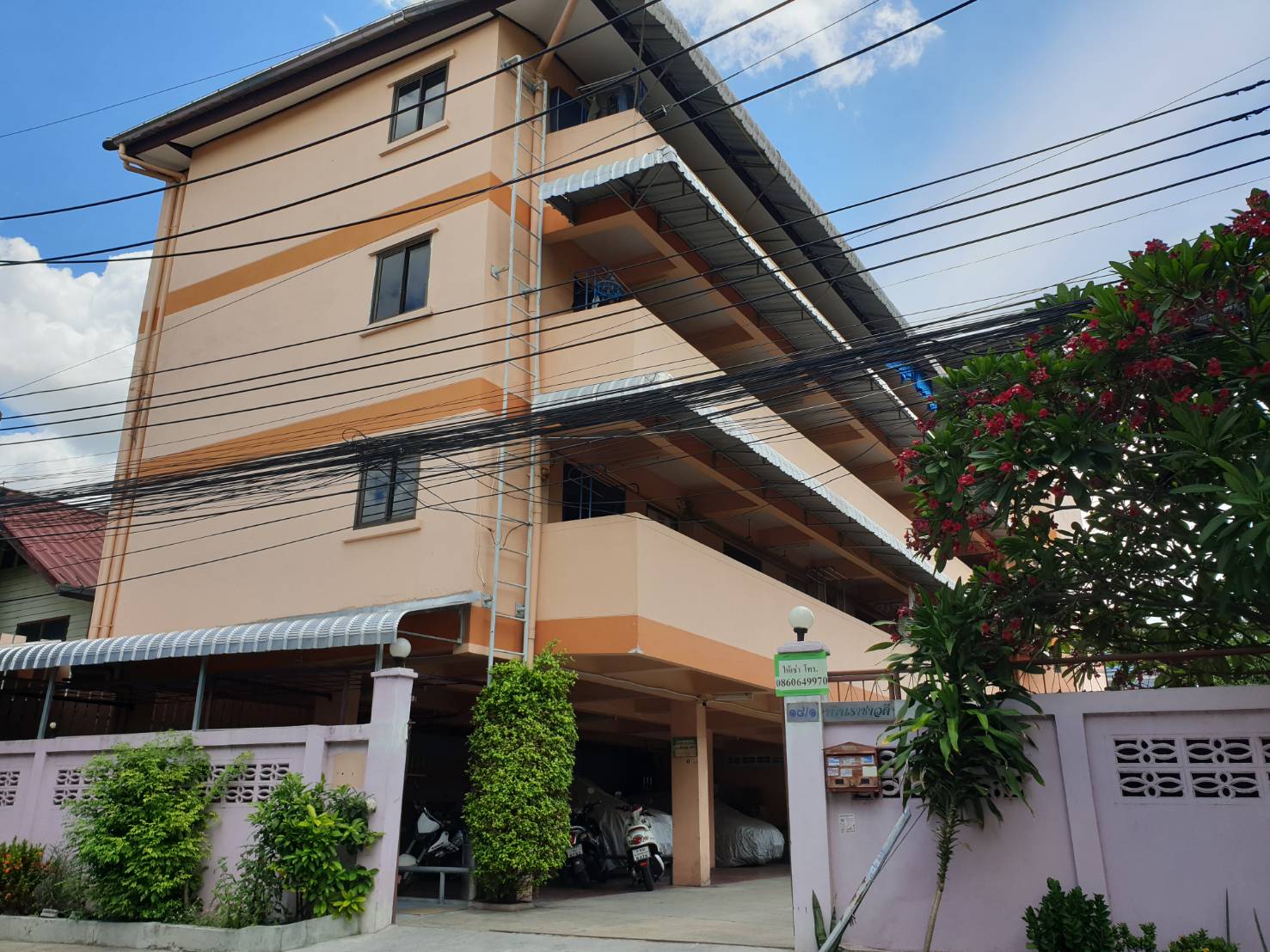 ขายหอพัก 4 ชั้น 17 ห้อง ทำเลดี เดินทางสะดวก ท่าทราย อำเภอเมืองนนทบุรี นนทบุรี