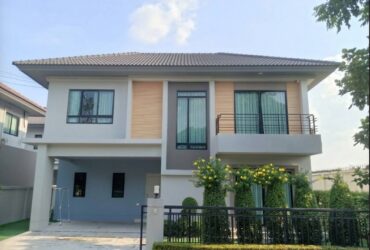 ให้เช่า บ้านเดี่ยว4ห้องนอน ไลฟ์ บางกอก บลูเลอวาร์ด รามอินทรา 65 ใกล้สถานีรถไฟฟ้าสายสีชมพู