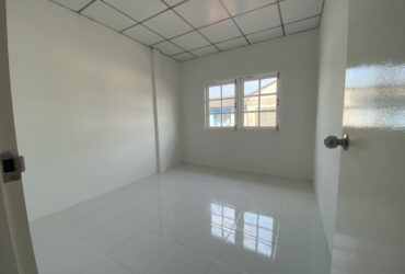 ขายบ้าน Townhome 2 ชั้นโครงการหมู่บ้านฟีนิกซ์ปาร์ค ซ.7(รีโนเวทพึ่งเสร็จ) เจ้าของขายเอง