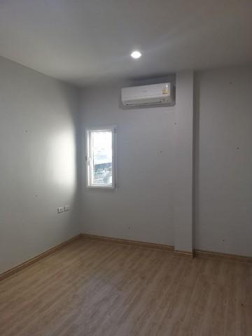 บ้านให้เช่า บ้านเดี่ยว3 ชั้น  6ห้องนอน 3ห้องน้ำ​ 2ที่จอดรถ ประชาชื่น เดินทางสะดวกใกล้จุดขึ้นลงทางด่วน