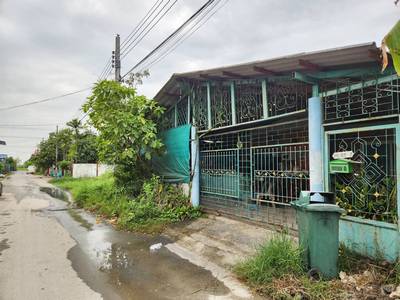 ขายบ้านพร้อมที่ดิน ซอยวัดลาดปากดุก ให้ความเป็นส่วนตัว มีพื้นที่ตกแต่ง ต่อเติม บรรยากาศร่มรื่น ต่อเติมได้อีก ขนาดพื้นที่ 45 ตารางวา!!