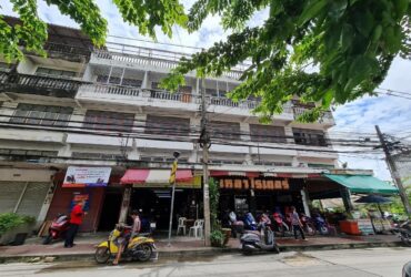 ขายที่ดินพร้อมสิ่งปลูกสร้าง(อาคารพาณิช) 4ห้อง3ชั้น แขวงทุ่งสองห้อง   เขตหลักสี่ กรุงเทพ