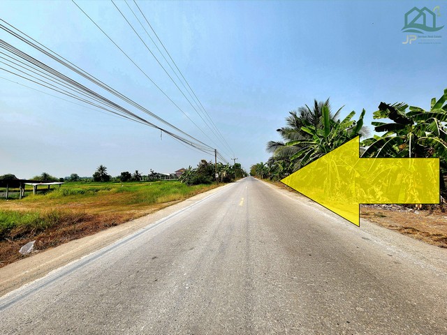 ขายที่ดินติดถนนลาดยางเรียบ คลอง 12 หนองเสือ 26 ไร่ ทำเลเหมาะทำโกดัง ทำจัดสรรแบ่งแปลงขาย ทำเกษตรพอเพียงได้ บรรยากาศดี อยู่ใกล้แหล่งชุมชน