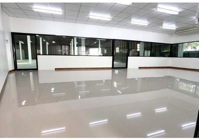 C3527 ให้เช่าโกดังพร้อมสำนักงาน พื้นที่ 1,020 ตรม. ย่านแบริ่ง เหมาะทำคลังสินค้า