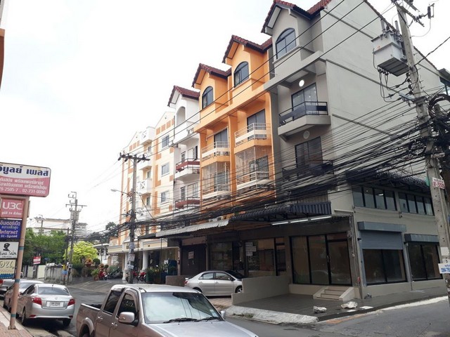 BS1083ให้เช่าตึกแถว 4.5 ชั้น ซอยลาดพร้าว 107 ติดถนนซอยเหมาะค้าขาย ทำธุรกิจ เดินทางสะดวก