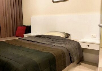 Rhythm Sukhumvit 42 safe clean livable 11th floor BTS Ekkamai
