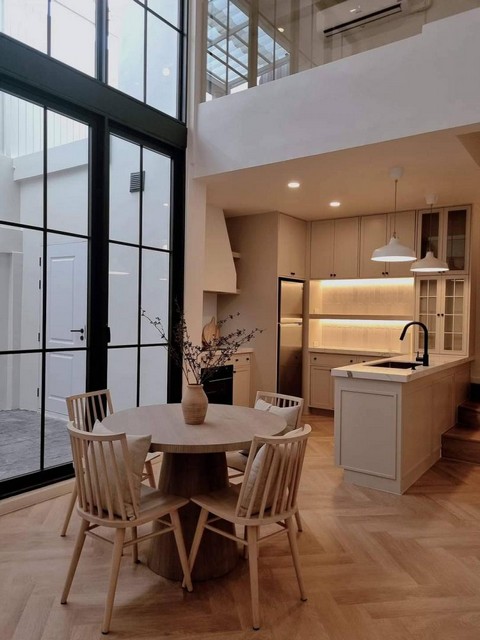บ้านให้เช่า ทาวน์โฮม 3ชั้น สุขุมวิท71 (ปรีดีพนมยงค์ 42) 4ห้องนอน  หรือเอกมัย10 ใกล้ BTS พระโขนง เลี้ยงสัตว์ได้