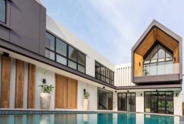 Luxury Pool Villa บ้านเดี่ยวโครงการหรู ดีไซต์สวย เรียบง่าย ใกล้สนามบิน ราคาขาย 23.9 ล้าน – ราคาเช่า 130,000 บาทต่อเดือน