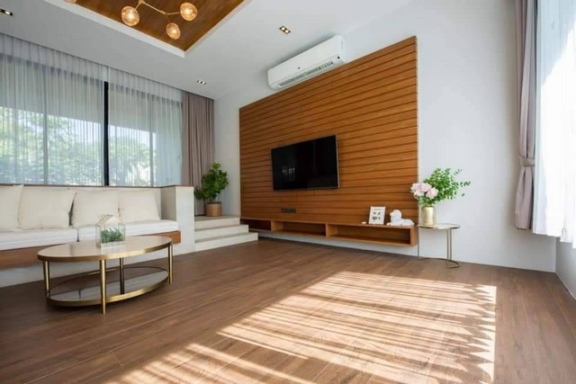 Luxury Pool Villa บ้านเดี่ยวโครงการหรู ดีไซต์สวย เรียบง่าย ใกล้สนามบิน ราคาขาย 23.9 ล้าน – ราคาเช่า 130,000 บาทต่อเดือน