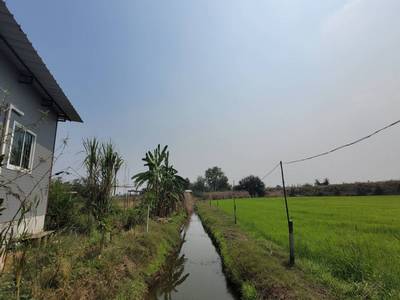 บ้านพักตากอากาศ! ริมทุ่งนา ขายบ้านชั้นเดียวพร้อมที่ดิน 40 ตร.ว. อำเภอกำแพงแสน จังหวัดนครปฐม ใกล้มหาวิทยาลัย เกษตรศาสตร์ กำแพงแสน