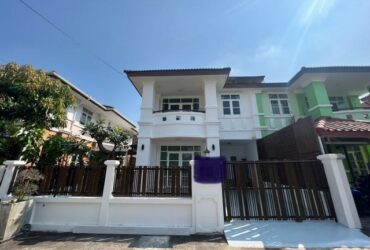 ให้เช่าบ้านเดี่ยวหลังใหญ่ เฟอร์นิเจอร์ครบ ซอยลาดพร้าว 101 หมู่บ้านศิรินเทพลาดพร้าว 101 แยก 46 ใกล้เลียบทางด่วนรามอินทรา