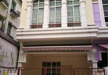 C3559 ขายทาวน์โฮม 4 ชั้น หมู่บ้านบ้านกลางเมือง เดอะปารีส รัชวิภา หลังมุม ใกล้โรงเรียนอนุบาลอินเตอร์
