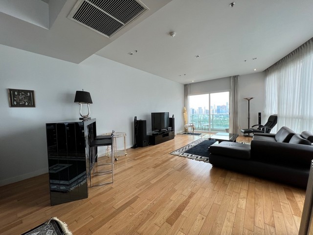 S2312 ให้เช่าคอนโดMillennium Residence Bangkok Tower B ชั้น24 ขนาด 193 ตรม ใกล้BTSอโศก
