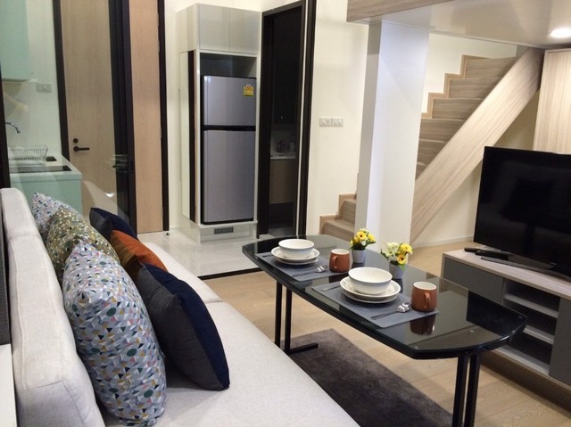 ให้แจ้งรหัส CS03-139 Chewathai Residence Asoke   แบบ 1ห้องนอน 1ห้องน้ำ 29.17  ตร.ม ชั้น 14