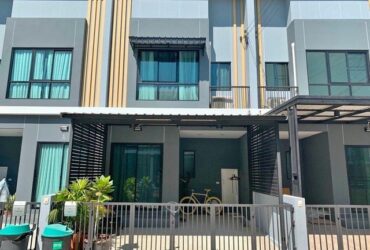 บ้านให้เช่า ทาวน์เฮ้าส์ 2ชั้น หมู่บ้านเดอะธาม  3ห้องนอน 2ห้องน้ำ มีแอร์ 3เครื่อง ซอยลาดกระบัง3